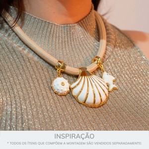 Pingente Concha do Mar Ouro com Off White 29mm